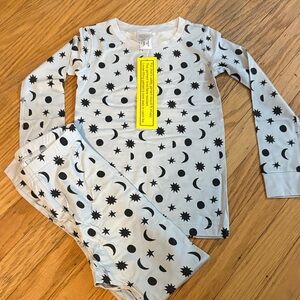 NWT* Hanna Andersson Gray Moon and Stars Pajama Set
